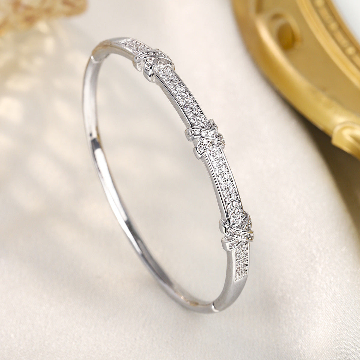 Luxury Design Rhinestone Bangle Bracelets – Elegant Gold & Silver Adjustable Bracelet for Women
